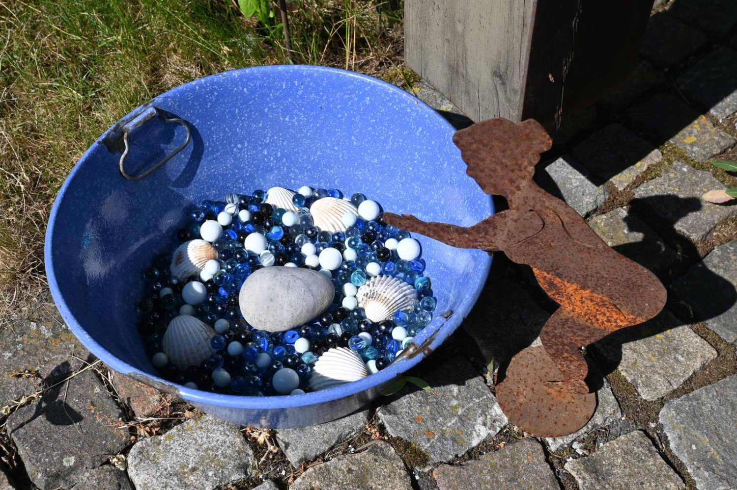 Bienentränken selber machen – Utas Glück Bienentränken selber machen – Utas Glück