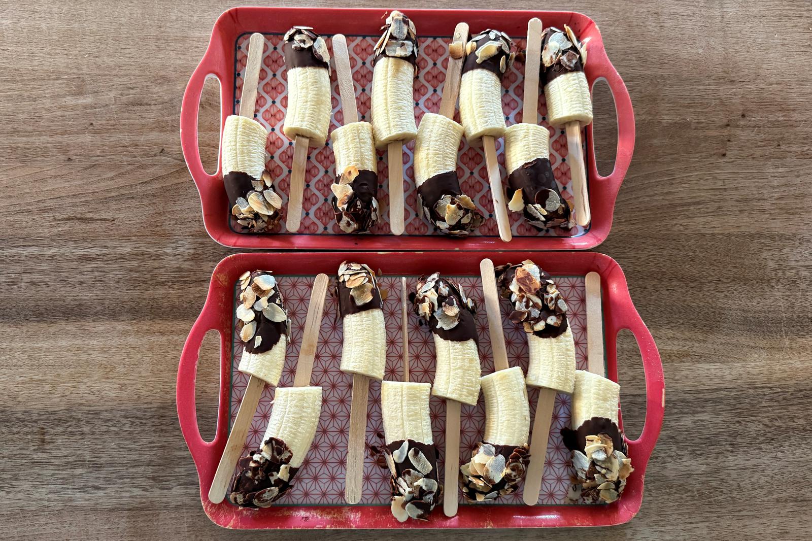 Bananeneis am Stiel|gesundes Eis|gesunde Snacks|gesunde Eisalternative|Eisalternative|gesund|lecker|einfach|Bananeneis|Bananeneiscreme|vegan|vegane Eiscreme|vegane Familienküche