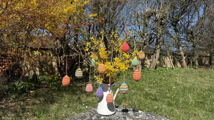 Gehäkelte Ostereier|Umhäkelte Ostereier|Ostereier umhäkeln|umhäkeln|häkeln|crocheting|Ostern|Ostereier|Eierstrauch|Osterdeko|Ostergeschenke|Easter|Glückswerkstatt|Utas Glückswerkstatt